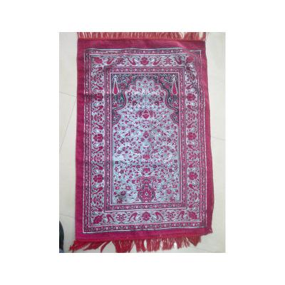 China Stain Resistant Factory Directly Supply Foldable Carpet Travelers Washable Prayer Blanket for sale