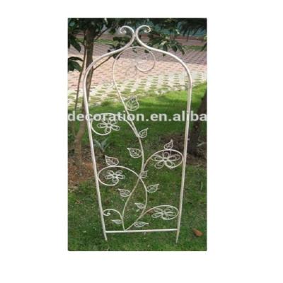 China Eco Friendly Hot Selling Design Classic Wrought Iron Garden Decoration Trellis for sale