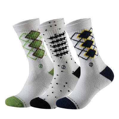 China Sweat-Wicking Breathable Running Mountaineering Basketball Sports Recycling Socks Best With Garter Logo for sale