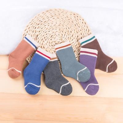 China Antibacterial Wholesale Winter Stripe Terry Baby Socks for sale