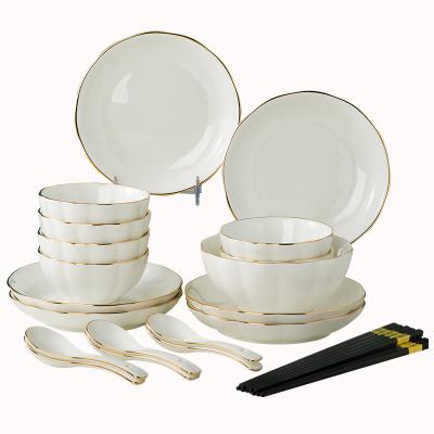 China Manufacturer Wholesale Fine Bone China Porcelain Dinner Sets Viable Ceramic Dinnerware with Gold Rim Decor Dinner Plate Sets for sale