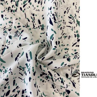 China QUICK DRY cheap price 30*30/68*60 custom printed 100% woven rayon challis fabric printed viscous fabric for sale