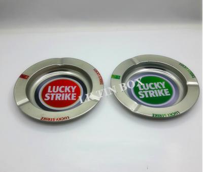 Κίνα Τυπωμένο Lucky Strike γύρω από το κιβώτιο κασσίτερου τσιγάρων με Ashtray το πακέτο Δ 138 * 14mm προς πώληση