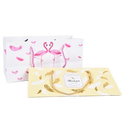 China Creative Recyclable Flamingo Gift Box Wedding Chocolate Cake Wrapping Paper Boxes Paper Bag Nougat Cookies Tote Bags Party Supplies for sale