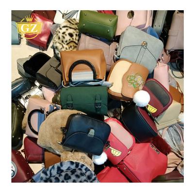 China Polyester/Cotton A Grade Wholesale, GZ Bag High Quality Second Hand Branded Used In Bales Used Shoulder Bags Bale, for sale