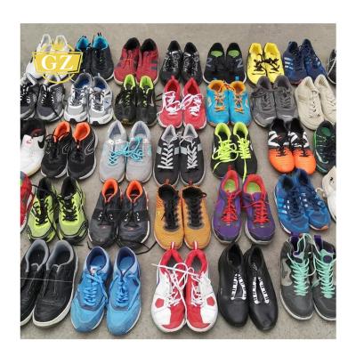 China Polyester / Cotton Guangzhou Hot Selling Shoes Stock, Materials From Developed Cities 45 Kg To 100 Kg Used Shoes Lot for sale