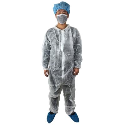 China Eco-Friendly Aami Approved Isolation Gown Disposable Protective Suit Clothing In Stock for sale