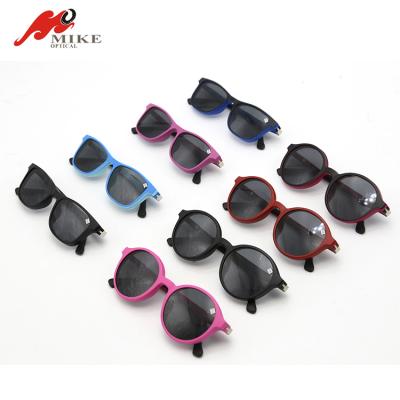 China Fashion Sunglasses Wholesale Kids Colorful Lenses Cut Out Polarized TR90 Sunglasses For Kids for sale