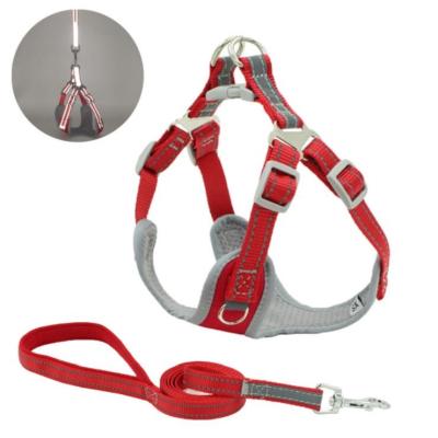 China NO--Wholesale Reflective Oxford Material Pull No Obstruction Adjustable Breathable Dog Harness Leash Set for sale