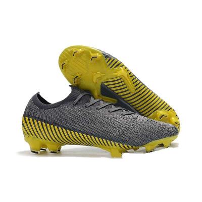 China Wear-resistant Factory Direct Sales Low-top FG Spiked Knitted Training SG Football Shoes Mercurial Size 7 Men Football Shoes Soccer for sale