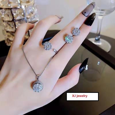 China High Quality Jewelry Set Popular Necklace Ring Rotating Earrings Three Pieces Set Super Flash Cubic Zirconia Clavicle Necklace Set for sale