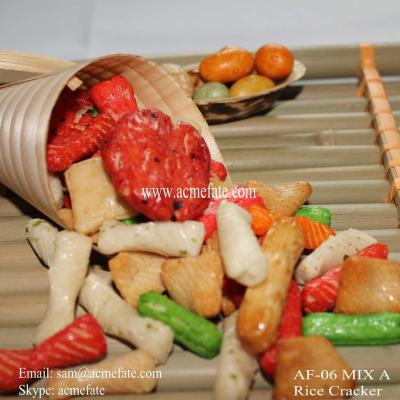 China Nutritious Wholesale Snack Portion Mix Rice Cracker for sale