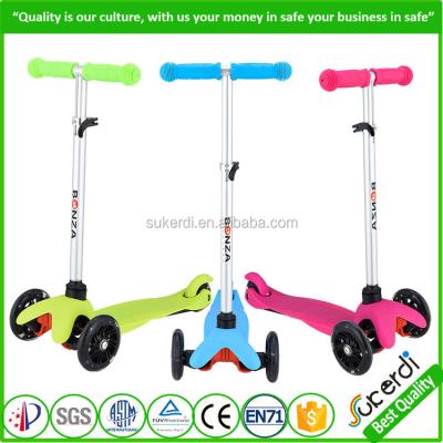 China PU Patented 120mm Front Wheels Fast Step Pedal Kick Scooter for sale