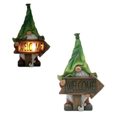 China China Polyresin Craft Solar Light Outdoor Garden Gnomes Solar Gnome Resin Statue for sale