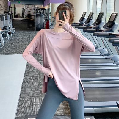 China Breathable Soft Loose Yoga Wear Long Sleeve T Shirts Women Fitness Wear Quick Try Plain Split Shirts Sports Wear Yoga Jogging Outfits Tops for sale