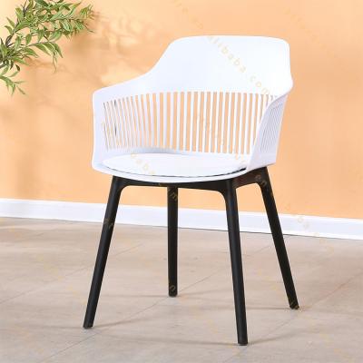 China New Style Black Foldable Dining Furniture Metal Leisure Dining Chair Iron Metal Dining Chair for sale