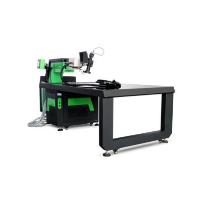 China Handheld Hotels 500w Yag Spot Welding Machine For Channel Letter/DH 300 Sign Laser Welding Machine for sale