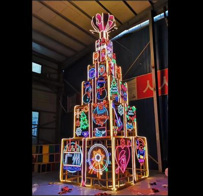 China 1 Piece Custom Outdoor Artificial Christmas Tree New Design MOQ Christamas Decoration 2023 Ornaments Metal Frame LED Light Giant Christmas Tree for sale