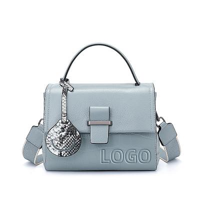 China Fashion 2022 Wholesale Ladies Fashion Logo Bag Genuine Real Leather Custom Purses and Handbags Design for Women for sale