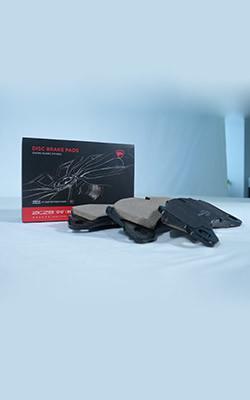 China Porsche Ceramic Front Brake Pads With Hardware for sale