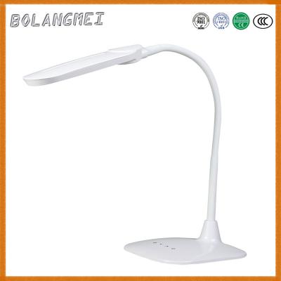 China DC5V flexible touch dimmer 5w touch Sensor LED Table Lamp with battery for sale