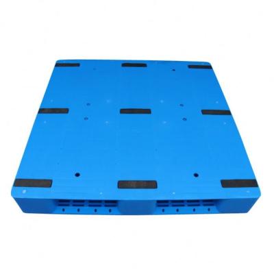 China Plastic Heavy Duty Nestable Pallet 1.2 X 0.8m 3 Skids Racking Plastic Pallet for sale