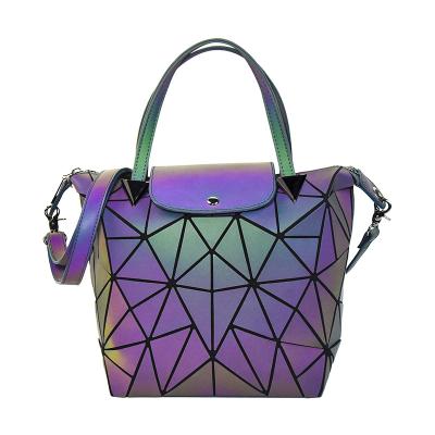 China Fashion \ comfortable fashionable simple cross \ goods 2022 new hot sale geometric shoulder bucket bag - body women rhombus handbag wholesale for sale