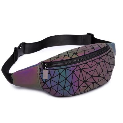 China 2022 New Luminous Waist Bag Water Proof Hot Selling Geometric Chameleon Lattice Trunk Bag Wholesale for sale