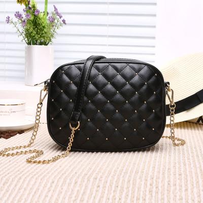 China Fashion& Hot Sale Women's Messenger Bags Rivet Chain Strap Casual Hot Sale Shoulder Bags Cross - Body Bags For Women for sale