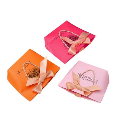 China Gift A4 Handmade Wig Bags Logo Bag Thank You Big Cardboard Paper Package Packaging Your Boutique Printing Apparel Customize Foldable OEM for sale