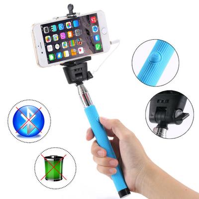 China New design portable flexible 360 ​​degree rotating selfie stick 3 in 1 with manufacturer price for sale