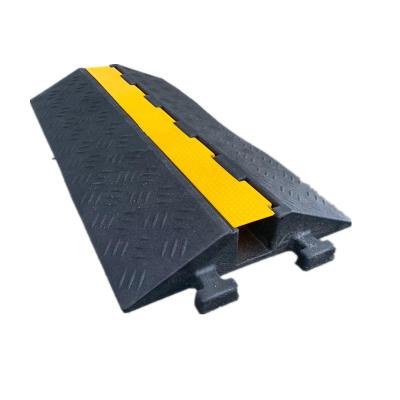 China Channelp 2/3/5 Outdoor Event Protector Cable Protector Wear-resisting Rubber Ramp for sale