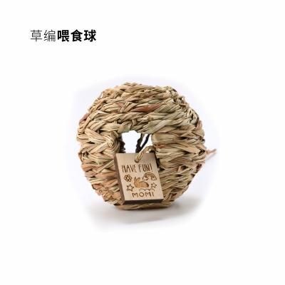 China Small Animals Bunny High Quality Sustainable Pet Toy Chew Toy Hanging Grass Ball Natural Rabbit for sale