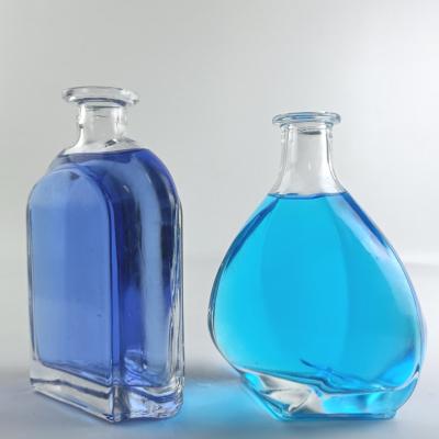 China Wholesale 750ml Beverage Glass Bottle Glass Bottle Cosmetic Medicinal Glass Bottle for sale