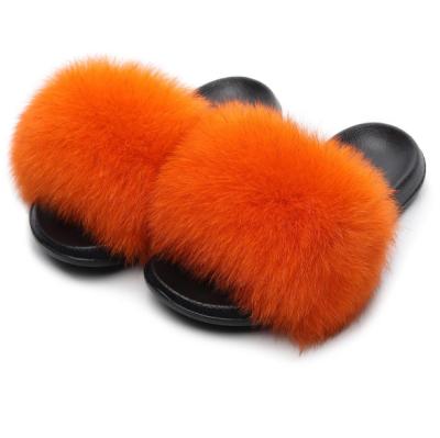 China Hot Selling Colorful Rainbow Slide Real Fox Slippers Custom Lightweight Fur Slippers Light Weight Sandals For Women for sale