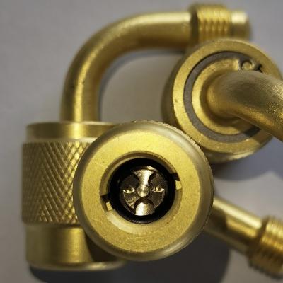 China Traditional Imperial 410A 1/4 SAE 90 Degree Cut Brass Type Coupler Refrigeration Connection for sale