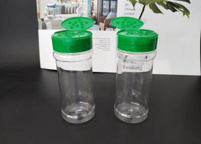 Cina Bottine di spezie in plastica personalizzabili con tappo a cappello flessibile contenitori di spezie per campeggi in vendita