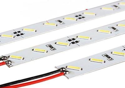 中国 72leds 堅い導かれた滑走路端燈 12mm の幅 PCB SMD LED のストリップ 7020 販売のため