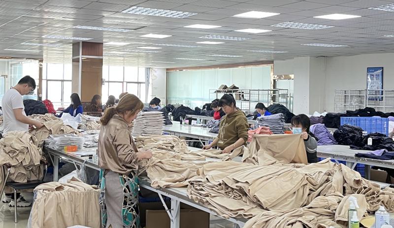 Verified China supplier - Guangzhou Congshang Clothing Co., Ltd.