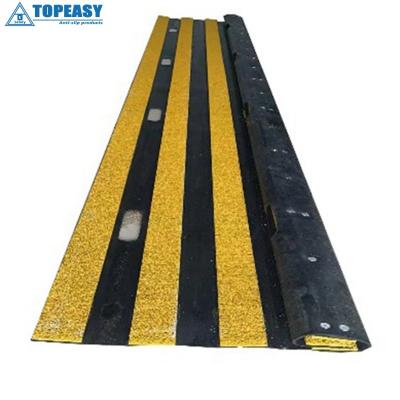 China Anti-slip heavy duty roll up safety mats used in offshore plate form manufacturer in China Topeasy pipewalker for sale