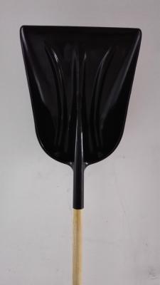 China plastic snow shovels wooden handle for sale