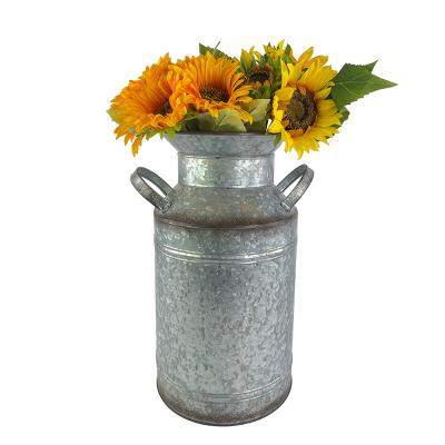 China Galvanized Metal Flower Vase Vintage Rustic Shabby Chic Farmhouse Jug Vase With Handle For Home Decoration for sale