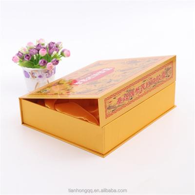 China High Quantity Materials Garment Packaging Box Recycled Magnetic Closure Cardboard Gift Box for sale