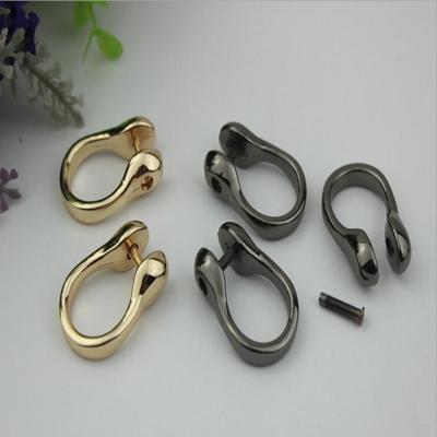 China Wholesale light gold & gun metal color hanging plating metal removeble d ring strap buckle for bags for sale