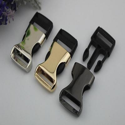 China Novelty Design Zinc Alloy And Plastic Nickel Color 1 Inch Fast Release Metal Buckles For Pet Accessories for sale