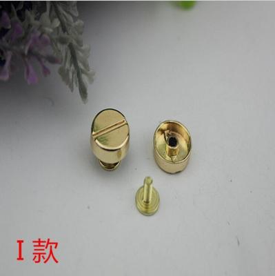 China 2019 Factory supply wholesale zinc alloy 12 mm gold one word shape pattern metal screw rivets for bags for sale