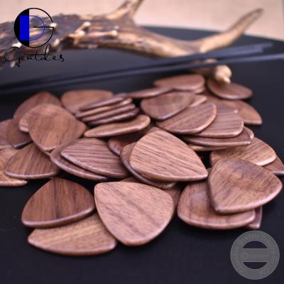 China GUITAR Gentdes Jewelery Wooden Guitar Pick Custom Engrave Logo for sale