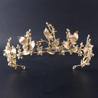 China Vintage Running Gold Plated Bridal Tiara Crown Pageant Gold Leaf Bridal Headpiece Wedding Hair Accessory for sale