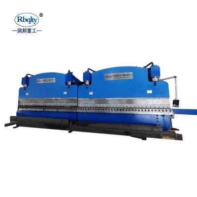 Chine Stainless Plate Folding Customized Hydraulic Tandem Press Brake 2 Years Warranty à vendre