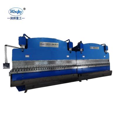 Cina Hydraulic Bending Light Poles / WC67K Two 300TON 6m Stainless Plate Bending Machine / Street Light Pole Making Machine in vendita